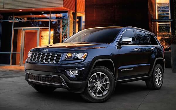 2015 Jeep Grand Cherokee like the one involved in the Chrysler recall, which killed Anton Yelchin