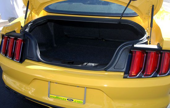 2015 Mustang trunk