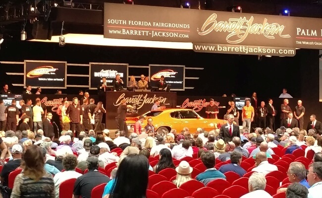 crowd at barrett-jackson palm beach