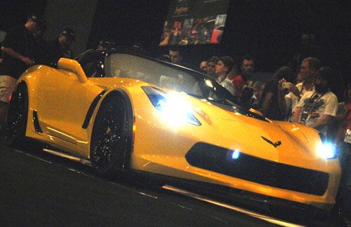 First 2015 Production Corvette Z06 at Barrett-Jackson auction - Picture 1