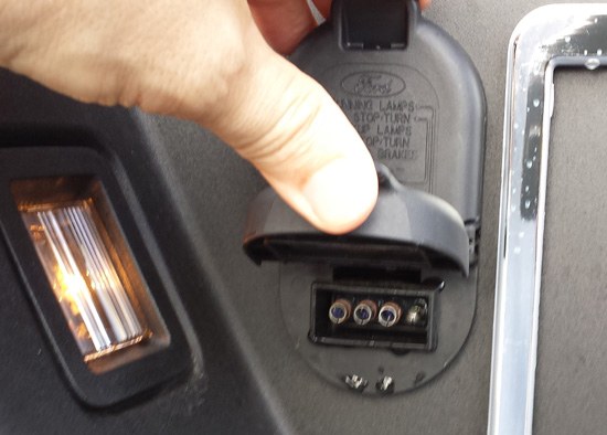 2015 f-150 trailer plug