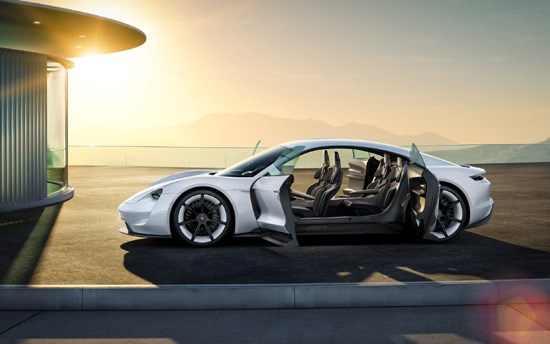 Porsche Mission E - Picture 2